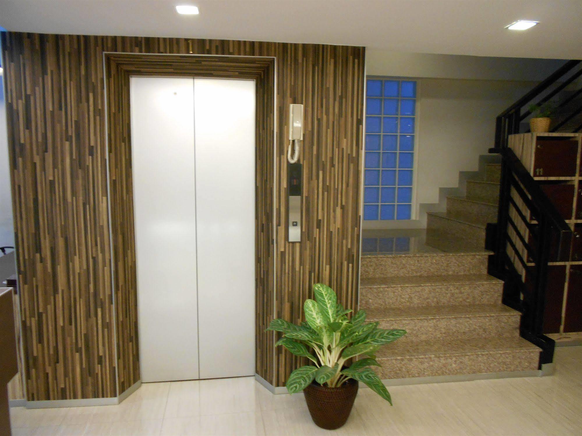 Bb Boutique Mansion Hotel Bangkok Buitenkant foto